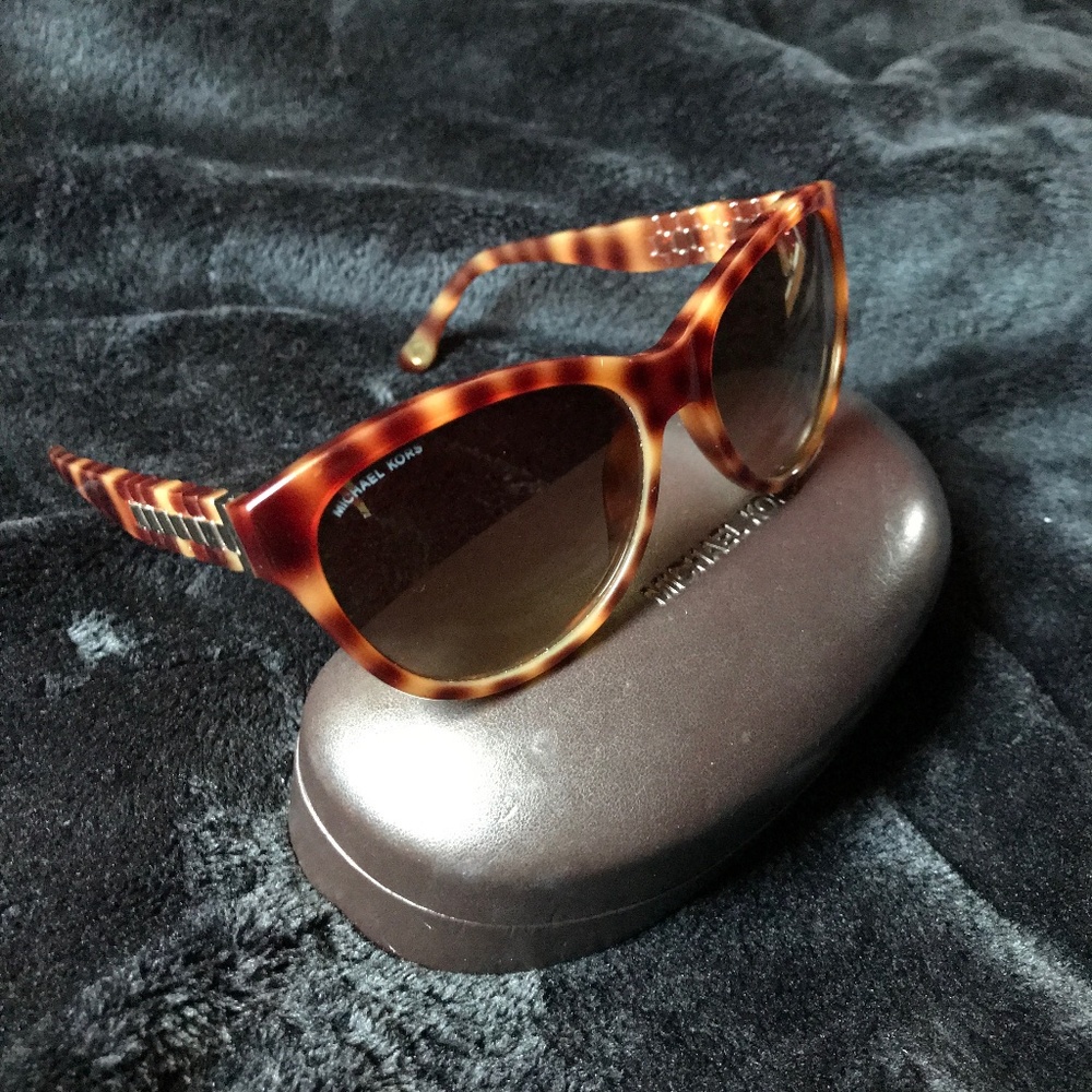 MICHAEL Michael Kors Sunglasses - Picture 2 of 4